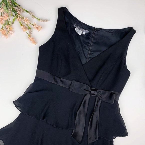Maggy London Dresses & Skirts - Maggie London Vintage Tiered Ruffle Sheath Dress